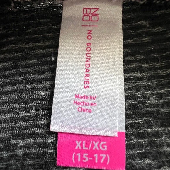 Skirt XL Black White Chevron Mini Bohemian Festival No Boundaries Skater Indie - Picture 6 of 8